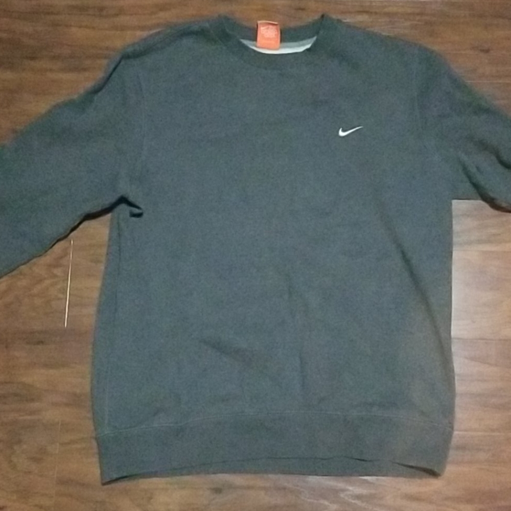 Nike sweatshirt